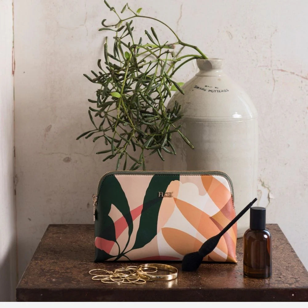 FLOX | Cosmetic Case | Whenua | Medium