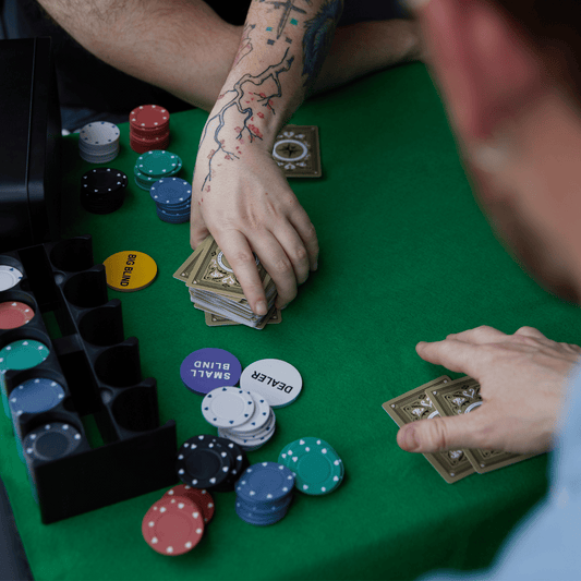Gentlemen's Hardware | Texas Hold Em Poker Set